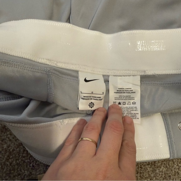 Nike‎ Gray Athletic Pants - Picture 3 of 4